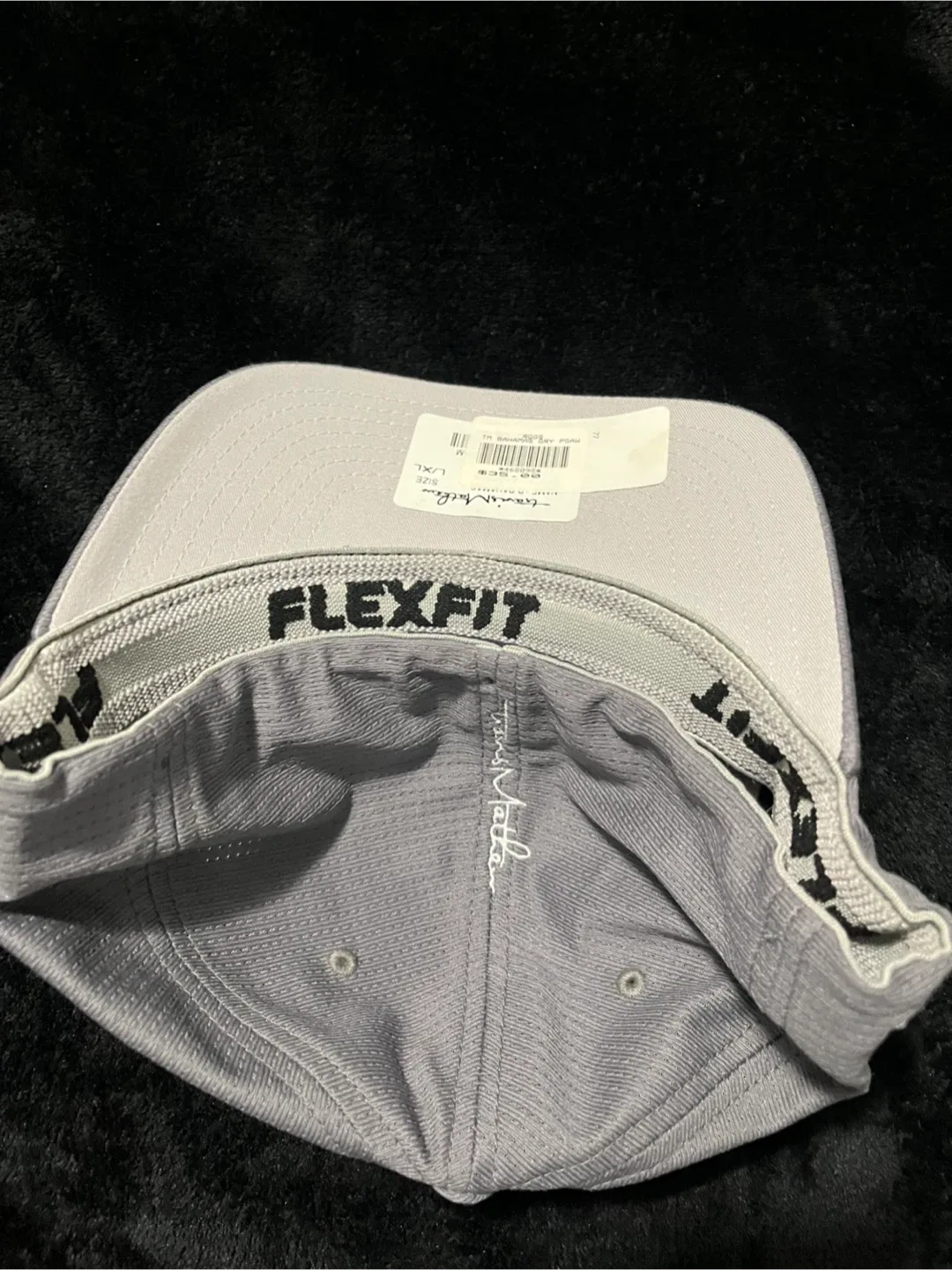 Travis Mathew Flexfit Hat L/XL image indicator(2)