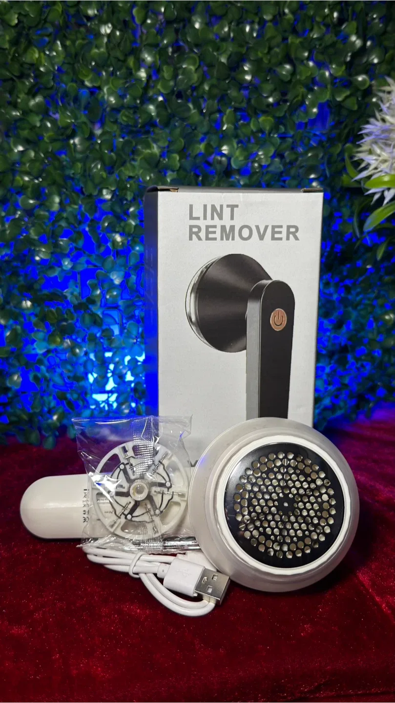 Lint Remover with Extra Head