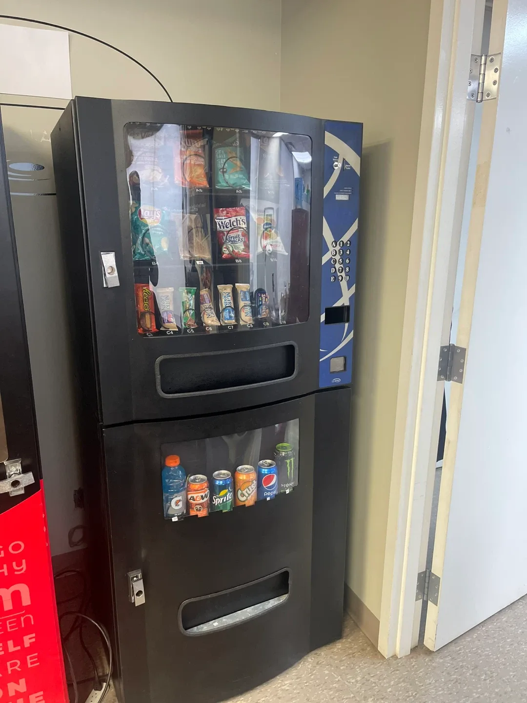 Vending Machine Sales and Repairs image indicator(6)