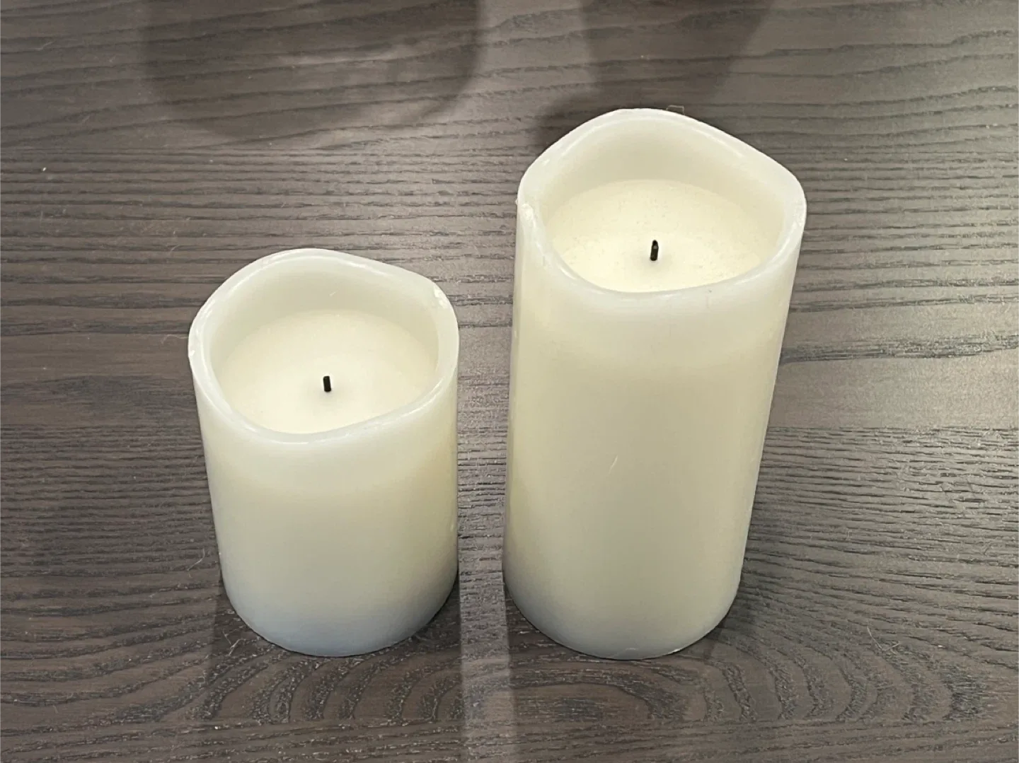 Glass candle holders with battery operated candles image indicator(4)