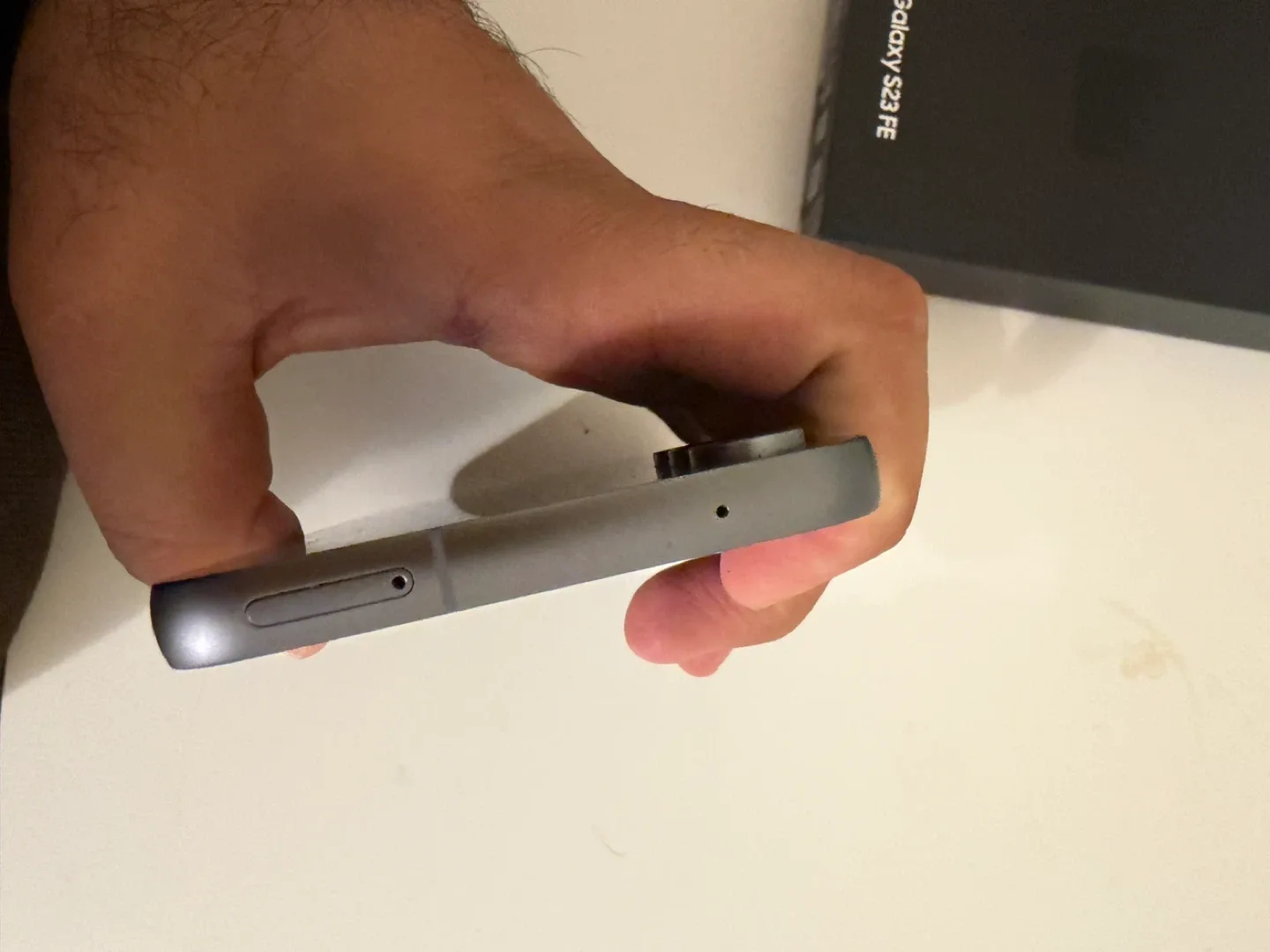 Samsung Galaxy S23 FE - Like New! image indicator(5)