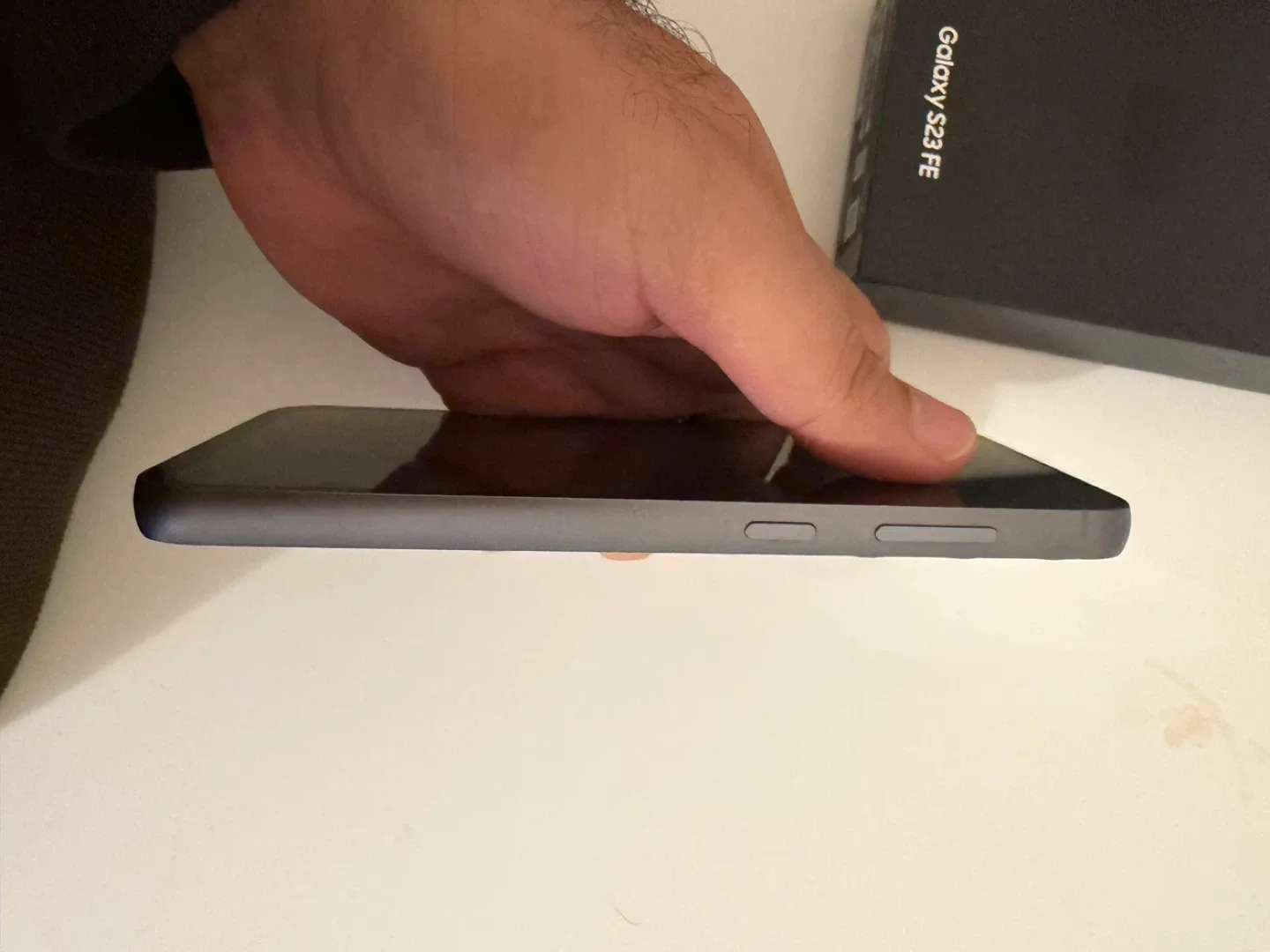 Samsung Galaxy S23 FE - Like New! image indicator(6)