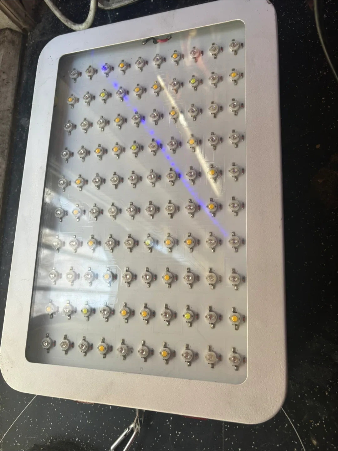 Bloom & Veg LED Grow Light