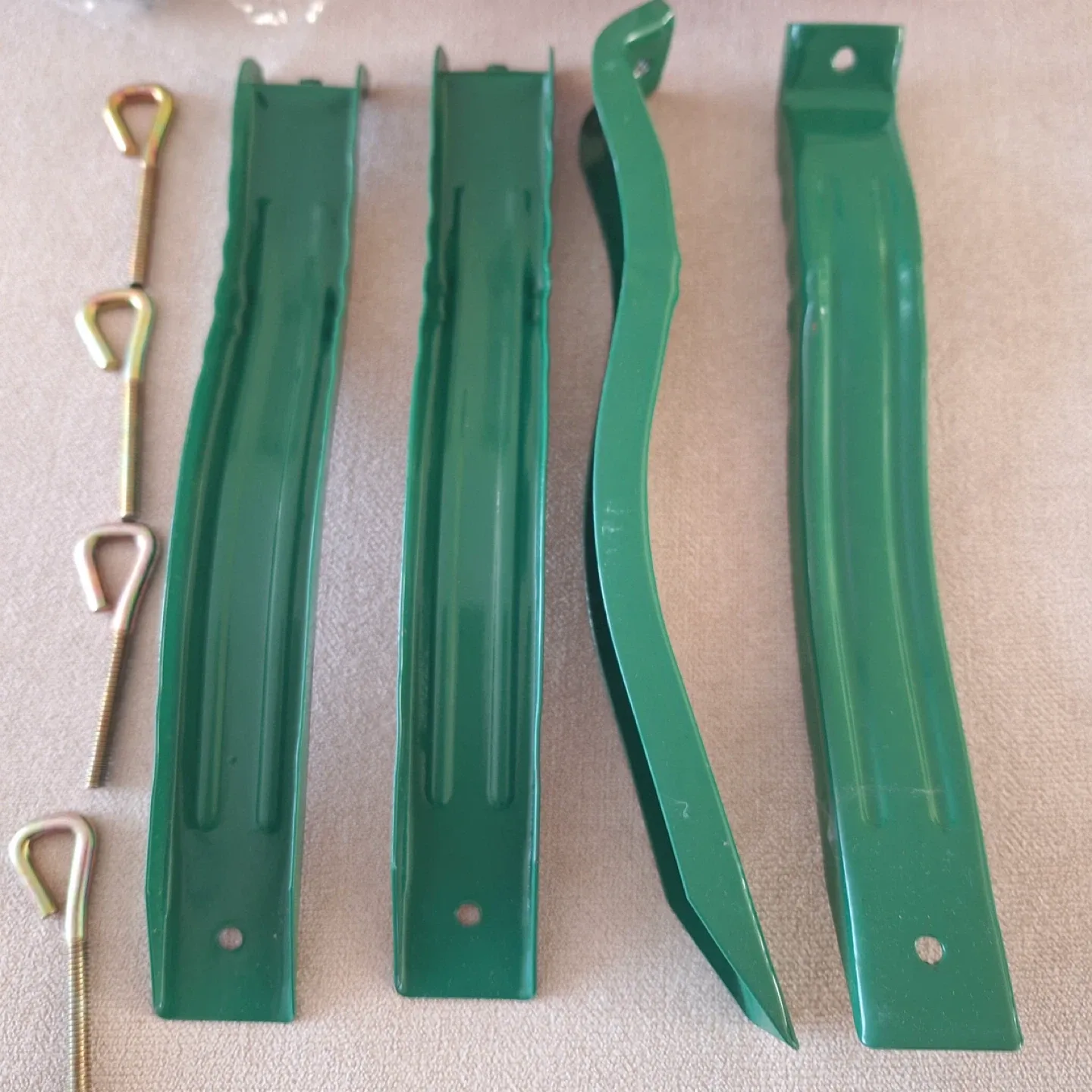 Christmas Tree Stand - Sturdy Steel image indicator(4)