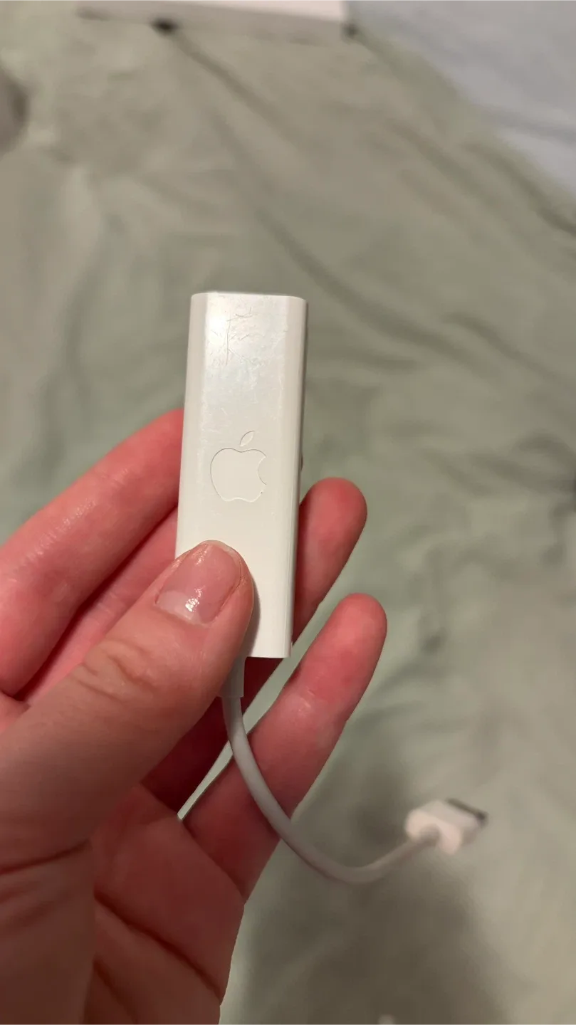 Apple Ethernet Adapter A1277 image indicator(2)