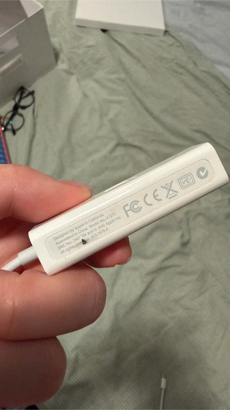 Apple Ethernet Adapter A1277 image indicator(3)