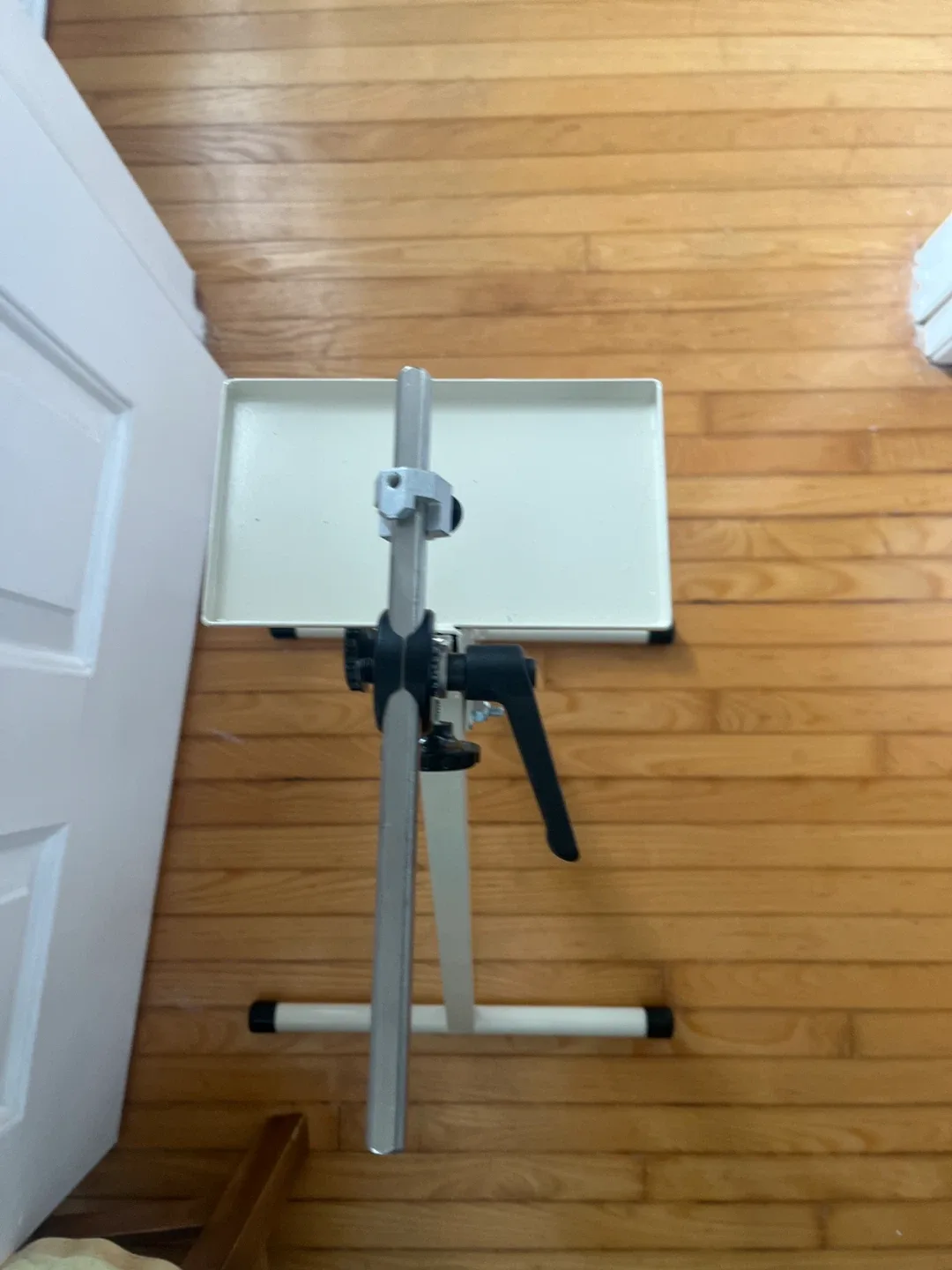 Adjustable Metal Sim Stand image indicator(2)