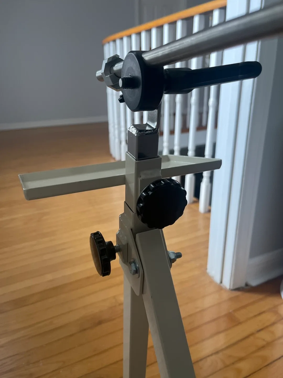 Adjustable Metal Sim Stand image indicator(3)