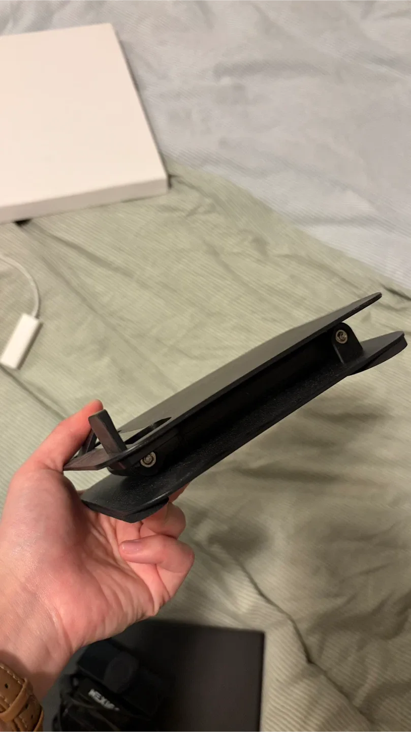 LISEN Adjustable Tablet/Phone Stand - Black image indicator(5)