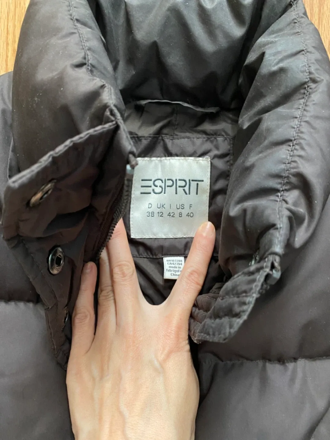 Esprit Winter Down Jacket for Women Size US 8 image indicator(2)