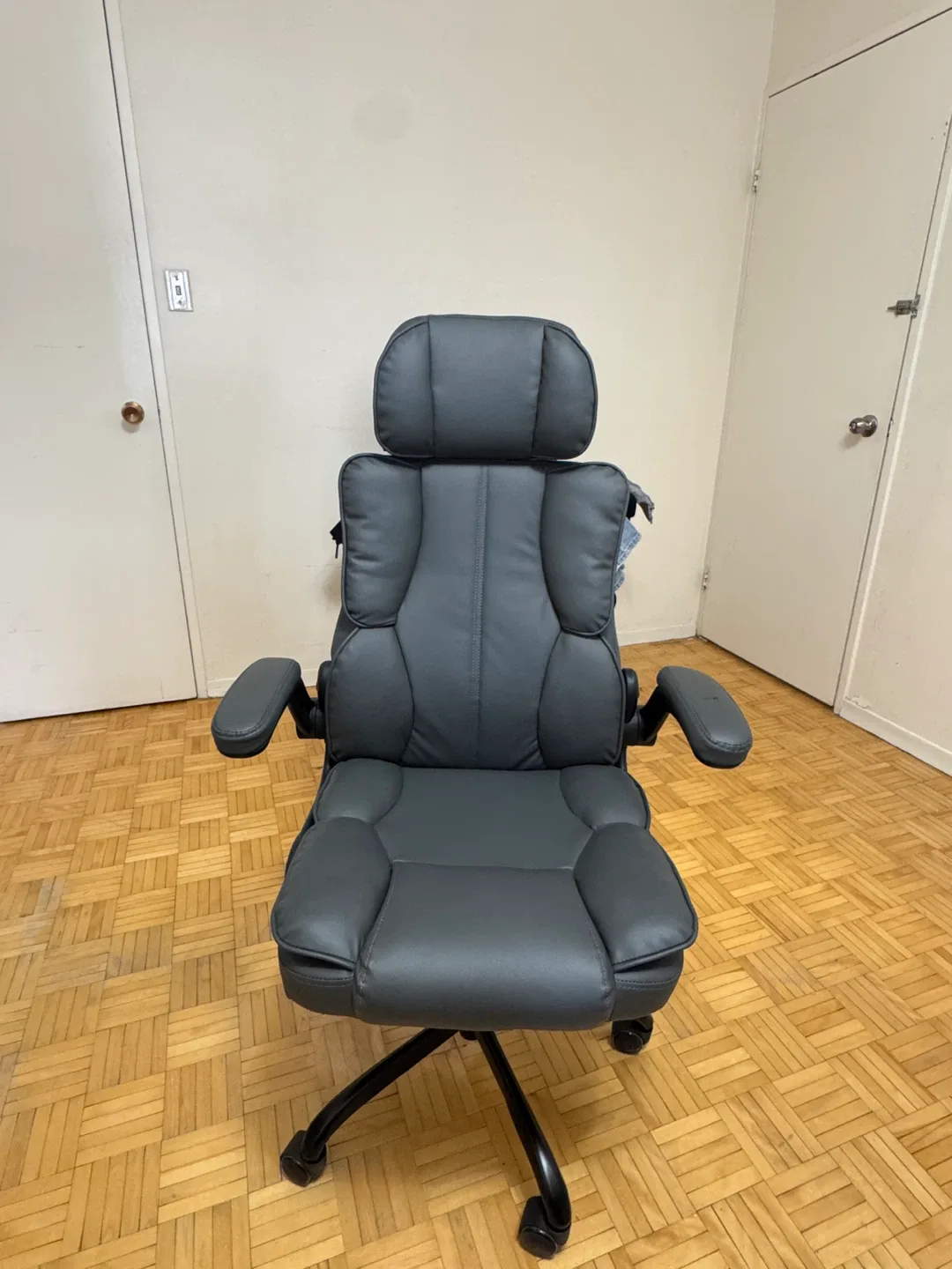 Grey Executive ergonomic Office Chair