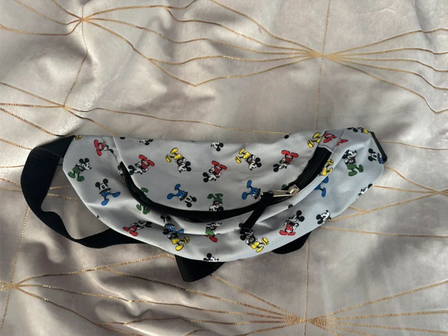 Mickey Mouse crossbody bag