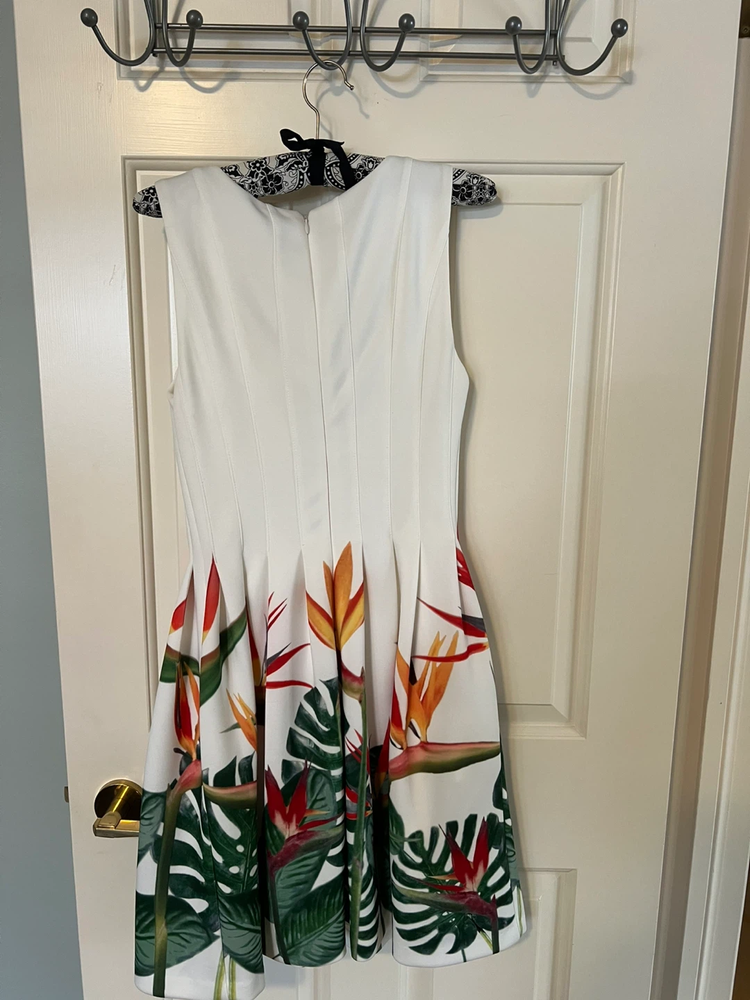 Calvin Klein Floral Print Dress - Size 4 - photo 5