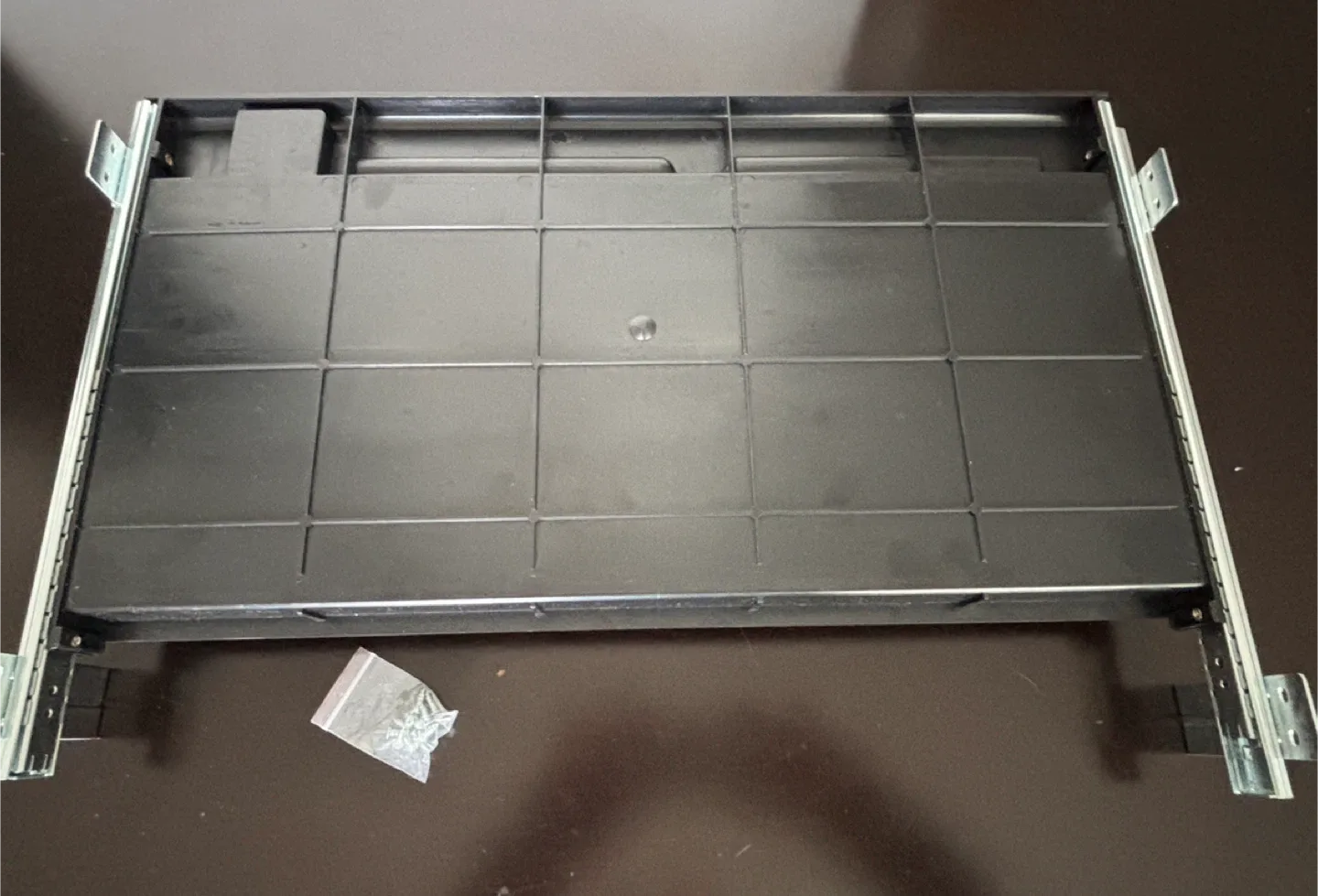 Under Desk Keyboard Tray image indicator(2)