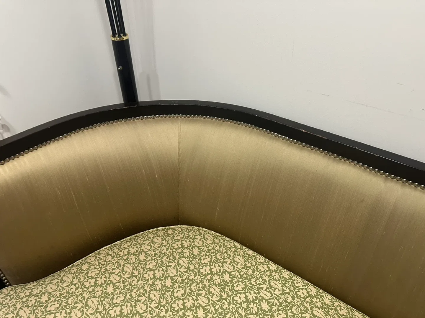 Living Room Furniture Set - Sofa, Chair, Ottoman, Table image indicator(8)