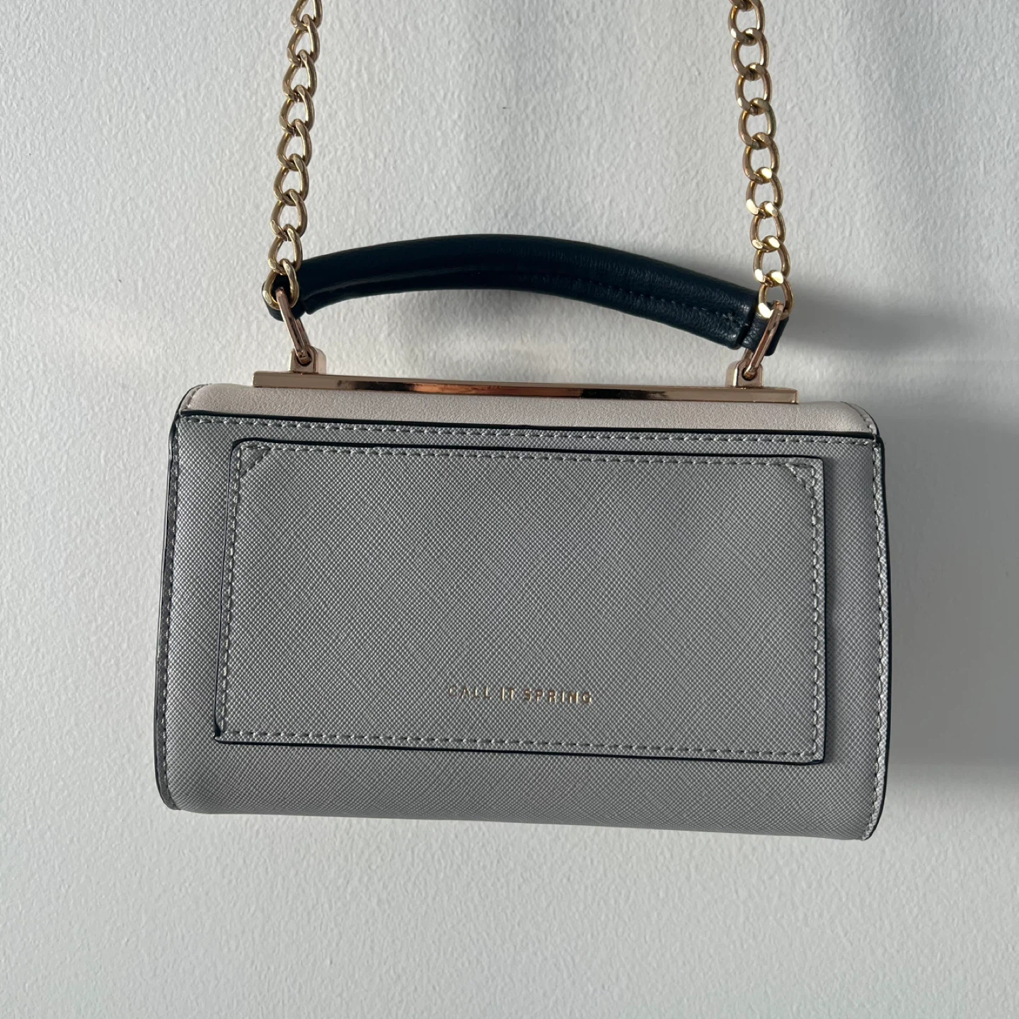 Call It Spring Grey & Off White Gold Chain Bag - photo 3