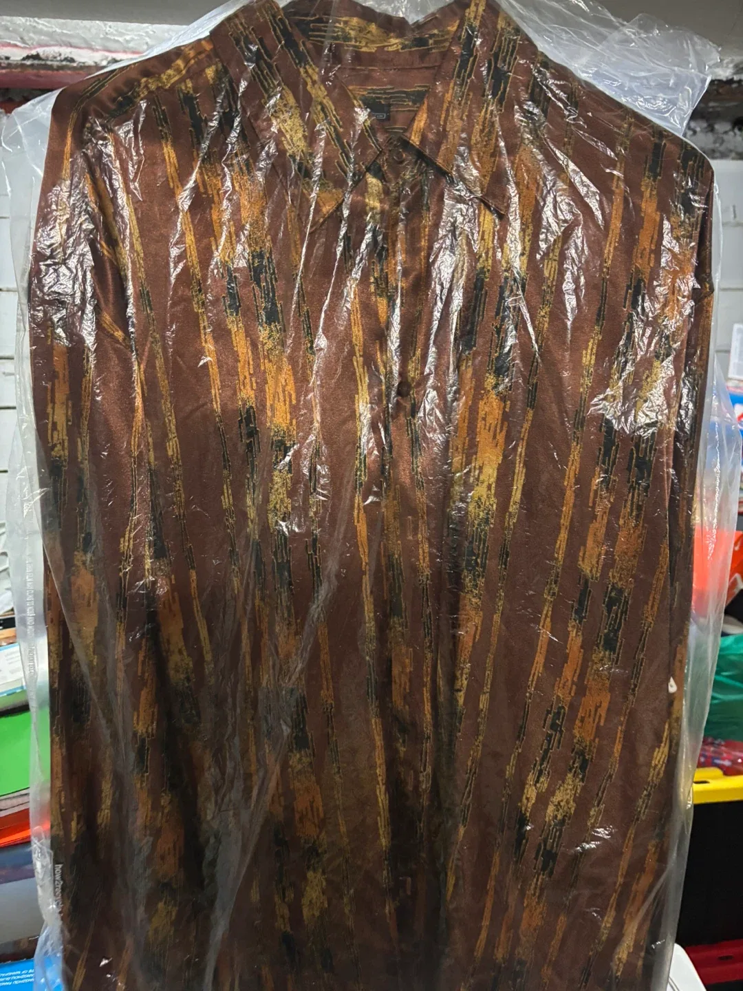 Perry Ellis Classic Fit pants and shirt set image indicator(5)