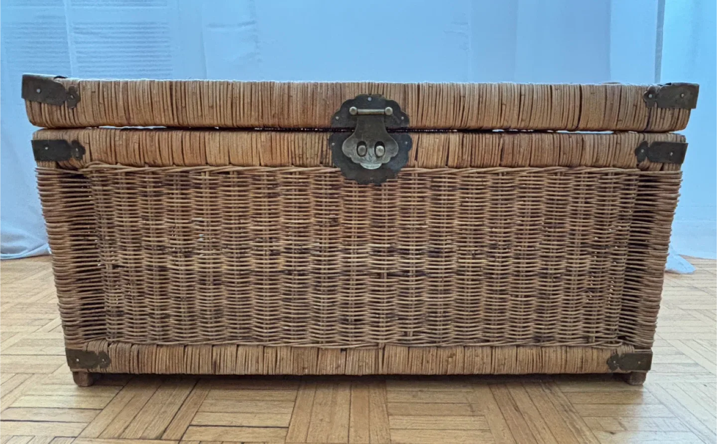 Vintage Wicker Storage Trunk image indicator(3)