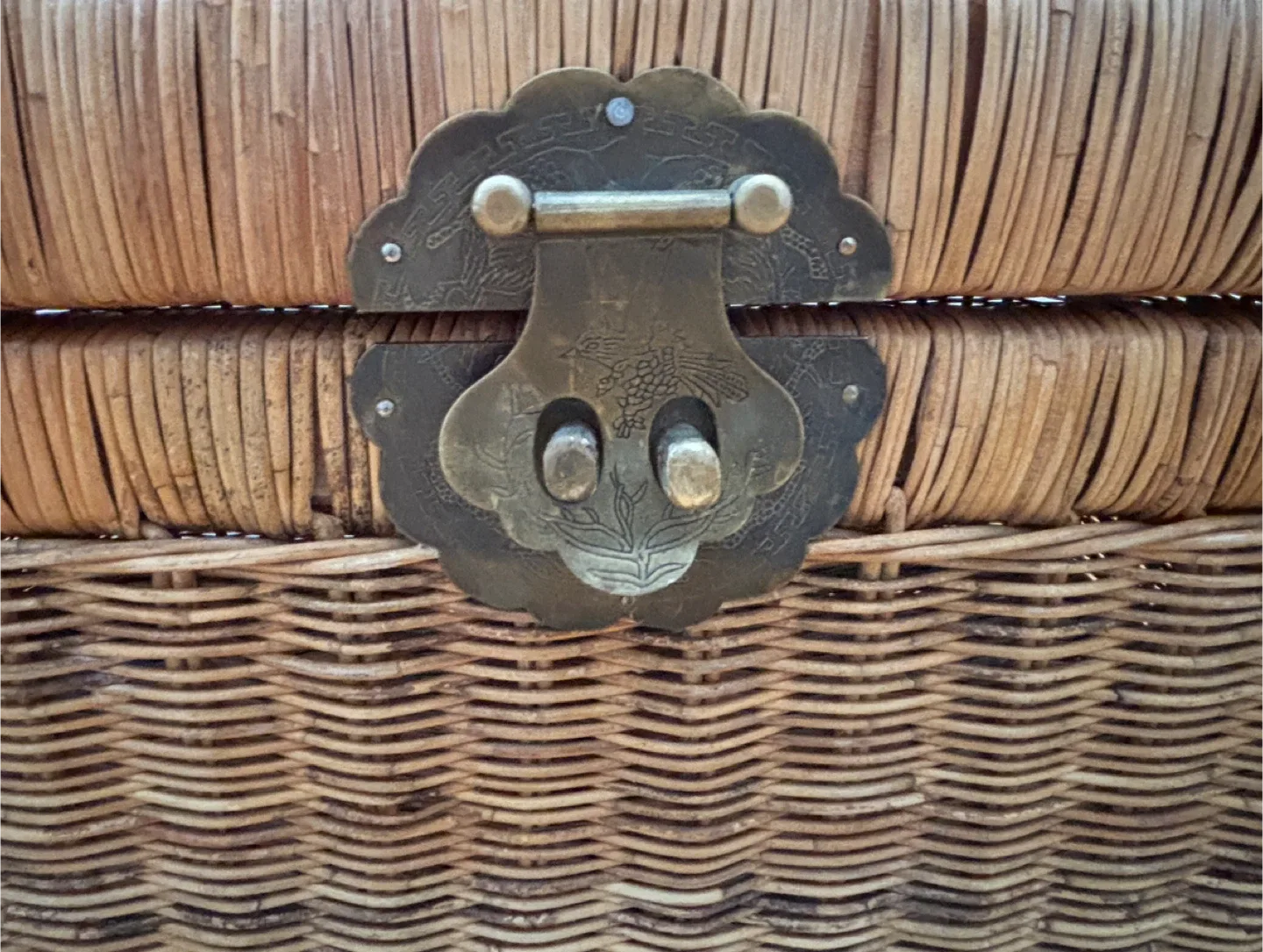 Vintage Wicker Storage Trunk image indicator(5)