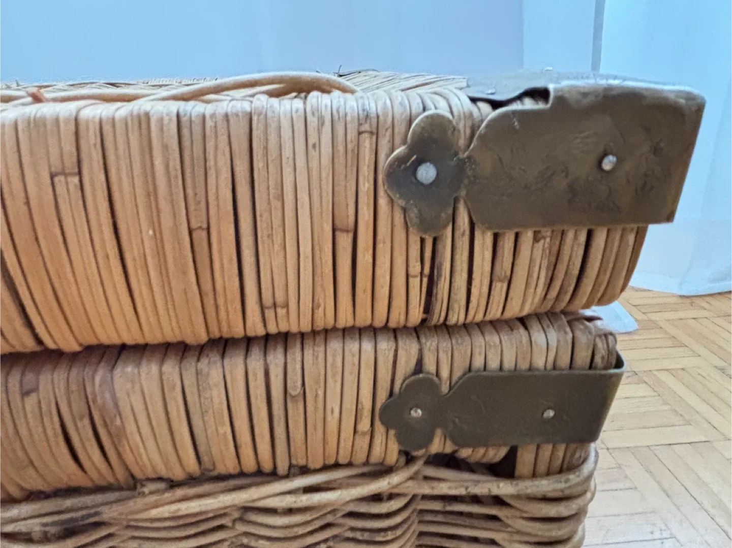 Vintage Wicker Storage Trunk image indicator(6)