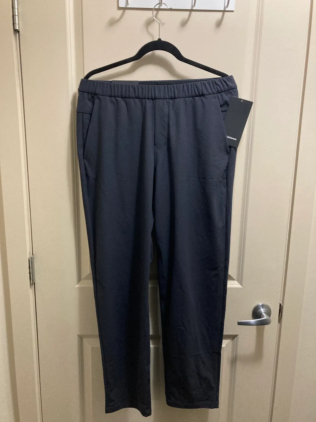 #Cleanout Lululemon ABC Pulll-On Pant - Men’s Medium (New)