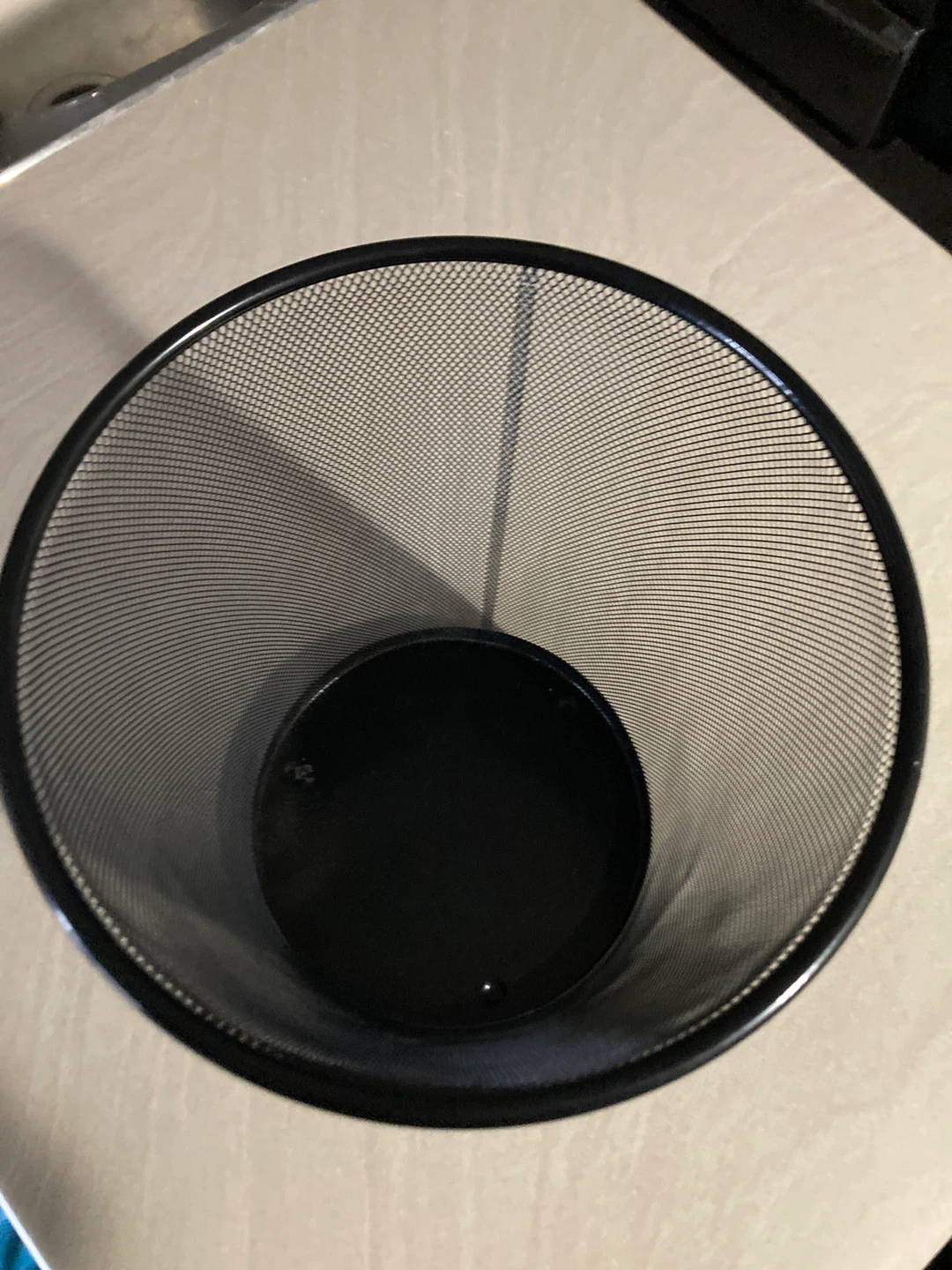 #Cleanout Black Metal Mesh Waste Basket - photo 2