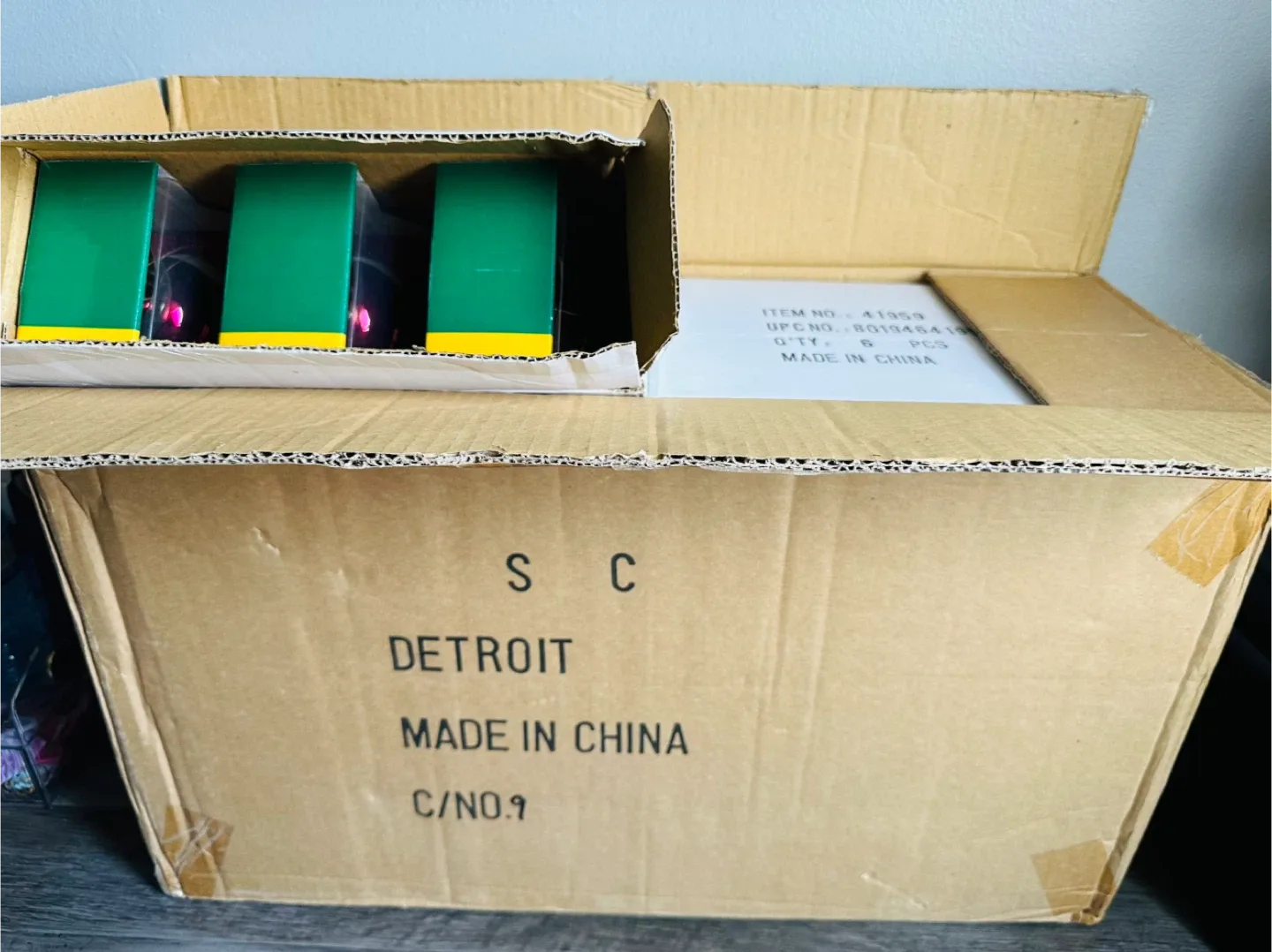 (36 Total) Ultimate Sports Ornament - Minnesota Golden Gophers