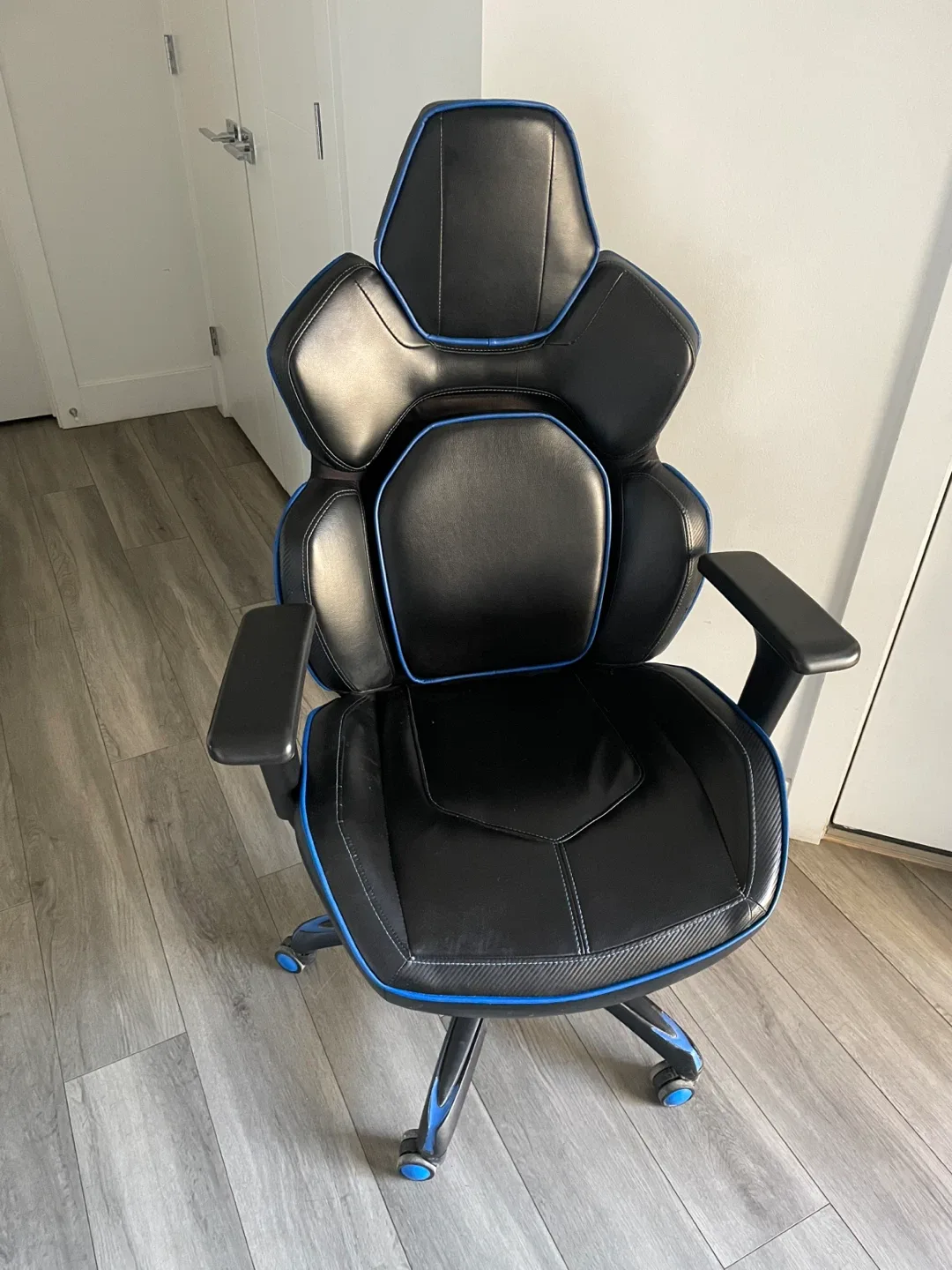 Gaming Chair image indicator(8)