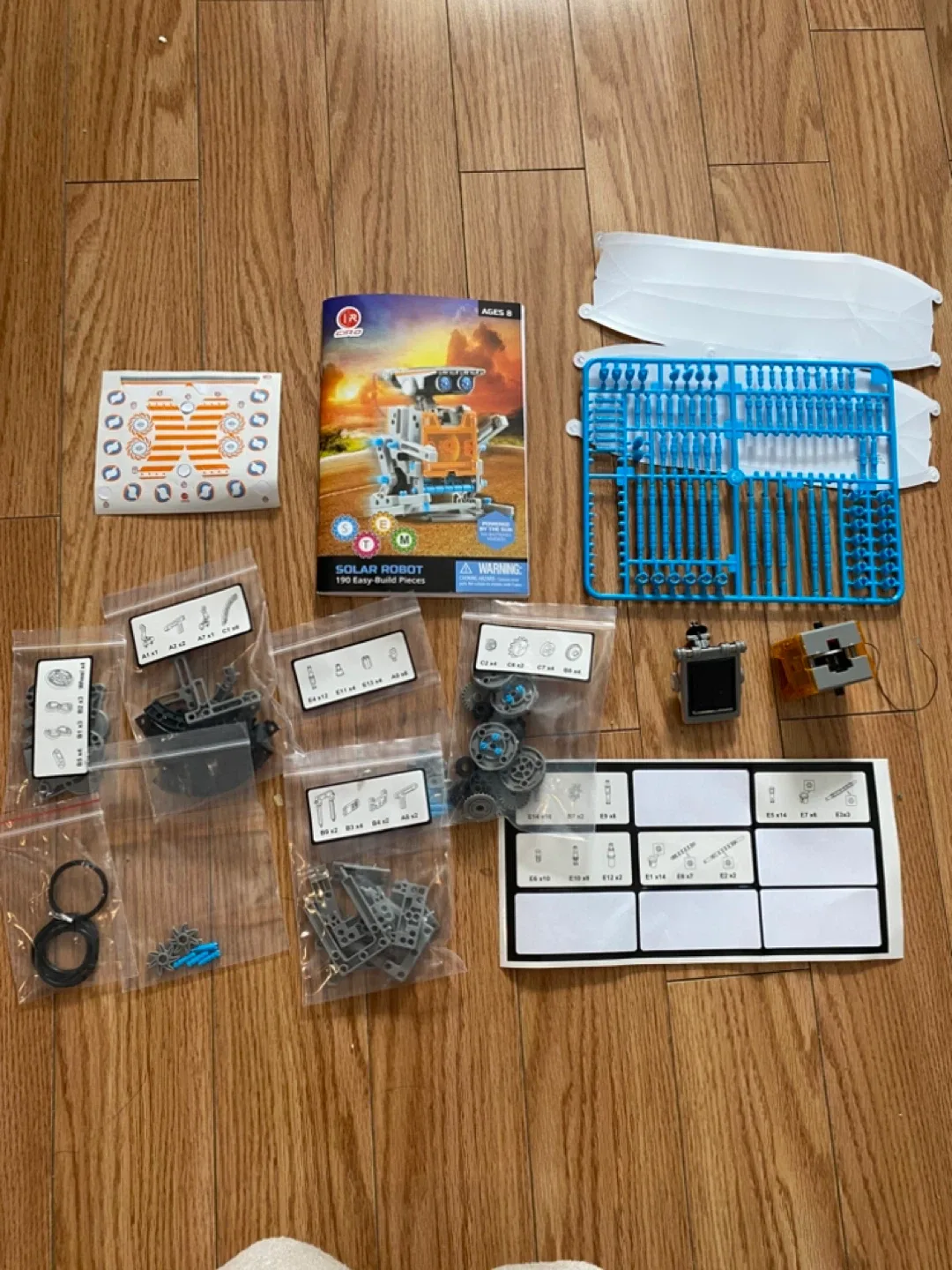 CIRO Solar Robot Kit - Ages 8+