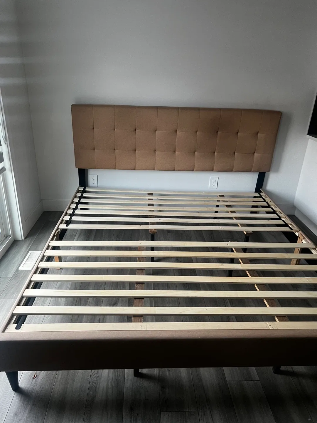 King Bed Frame image indicator(4)