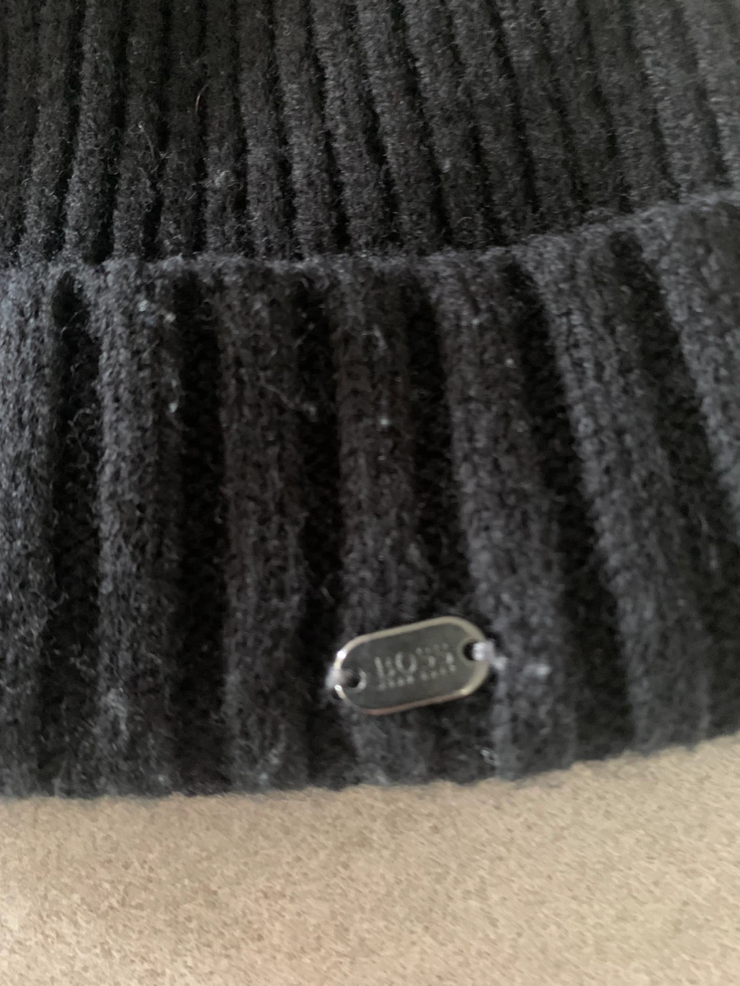 #Cleanout Men’s Black Hugo Boss Toque - photo 2