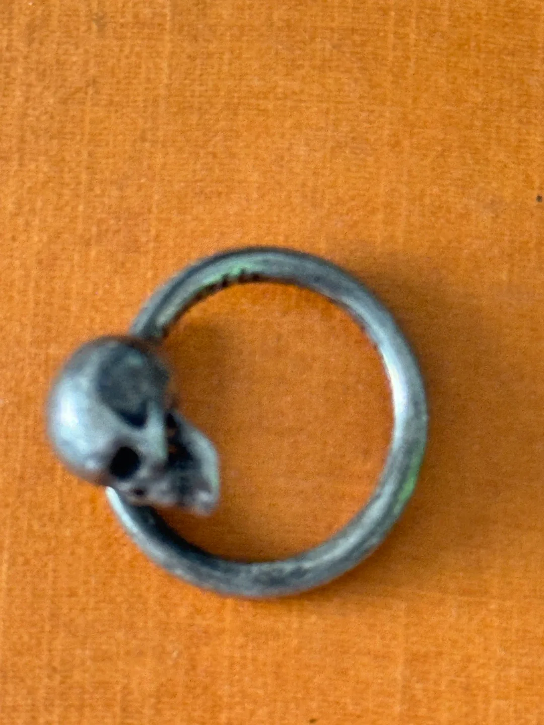 Skull Ring - Unique Silver Tone