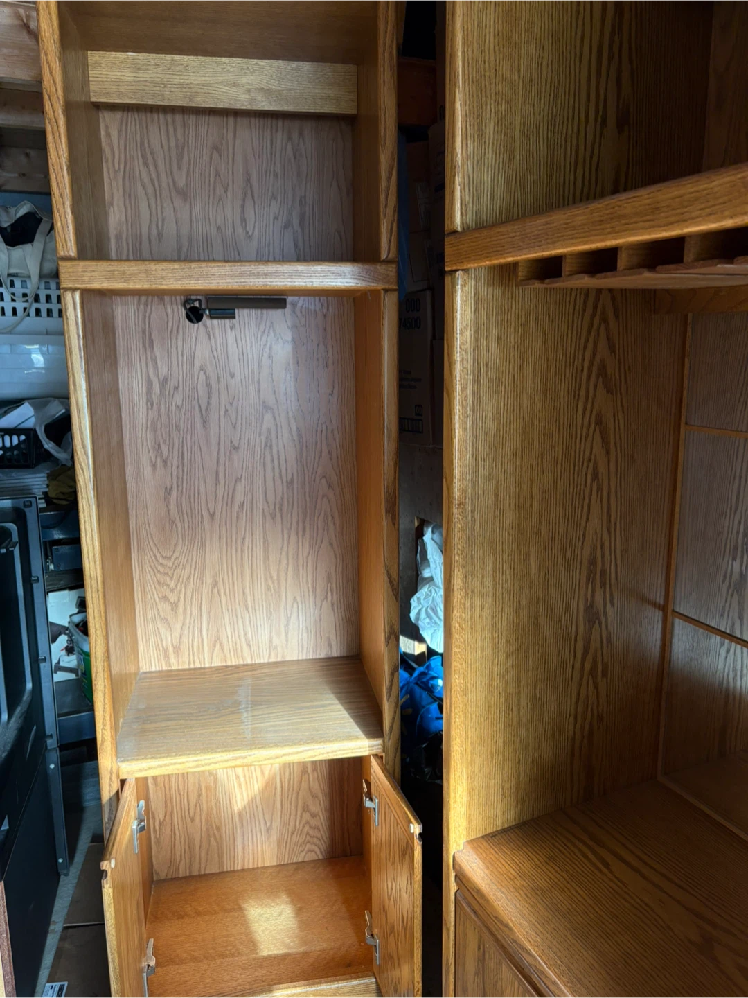 Oak Wooden shelf cabinet and wine holder - photo 3