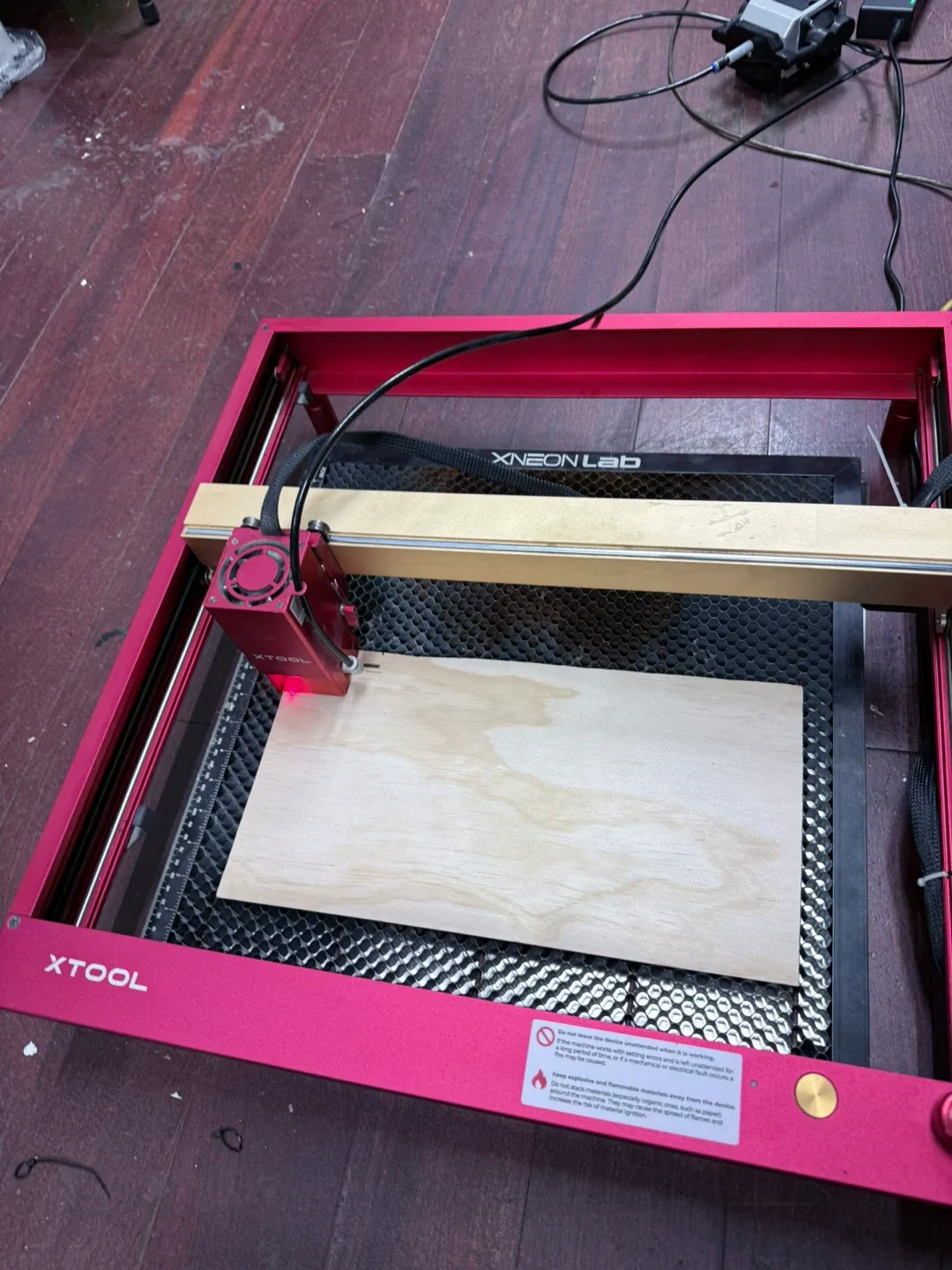 xTool Laser Engraver D1 Pro 20W image indicator(5)