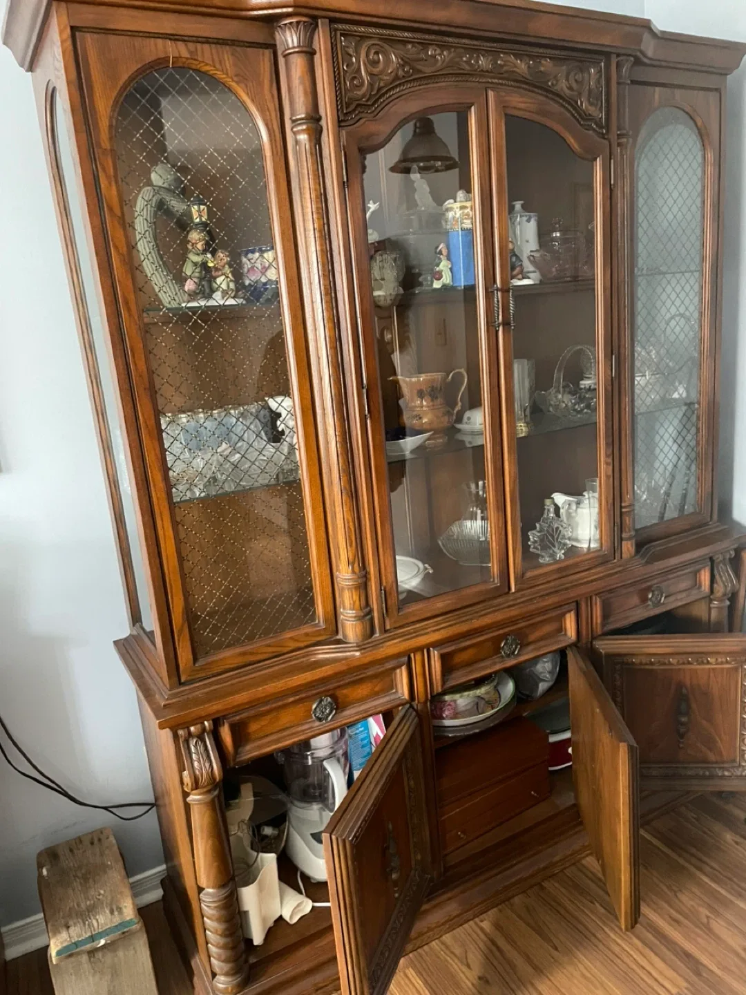 Vintage China Cabinet image indicator(2)