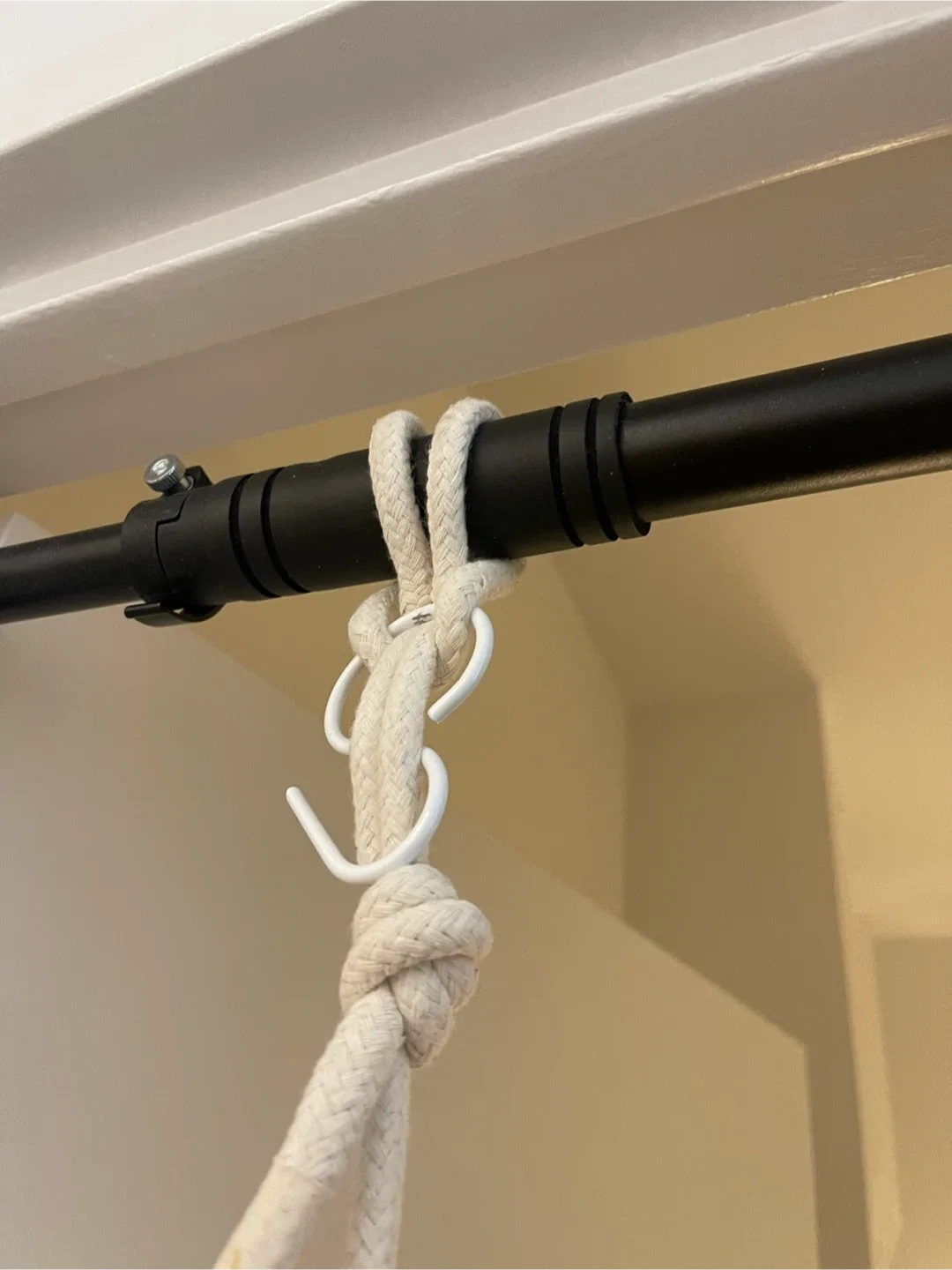 leikefitness Pull-Up Bar For Door Frame, Kids rope ladder swing. image indicator(4)