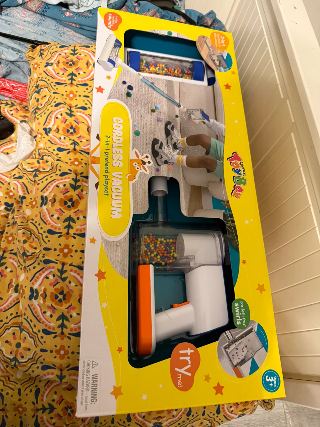 Geoffrey's Toy Box Cordless Vacuum 2-in-1 Pretend Playset