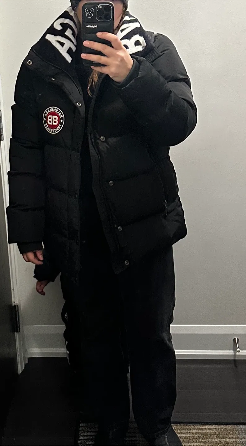Balenciaga Padded Jacket - Black image indicator(2)