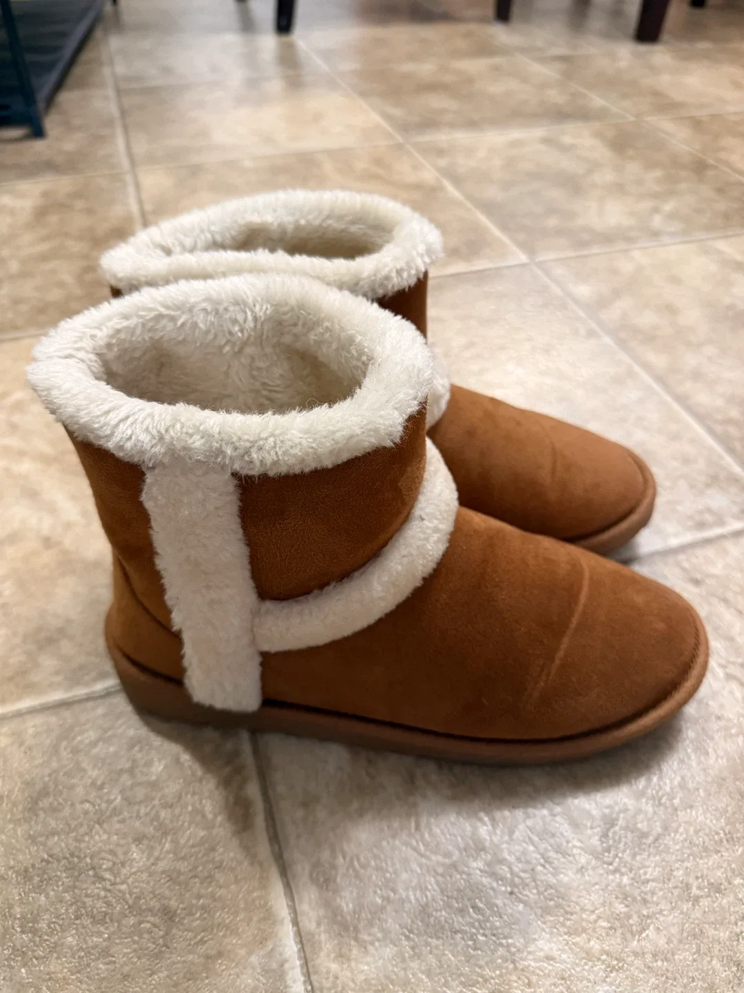 Brown Winter Boots with Fur Trim