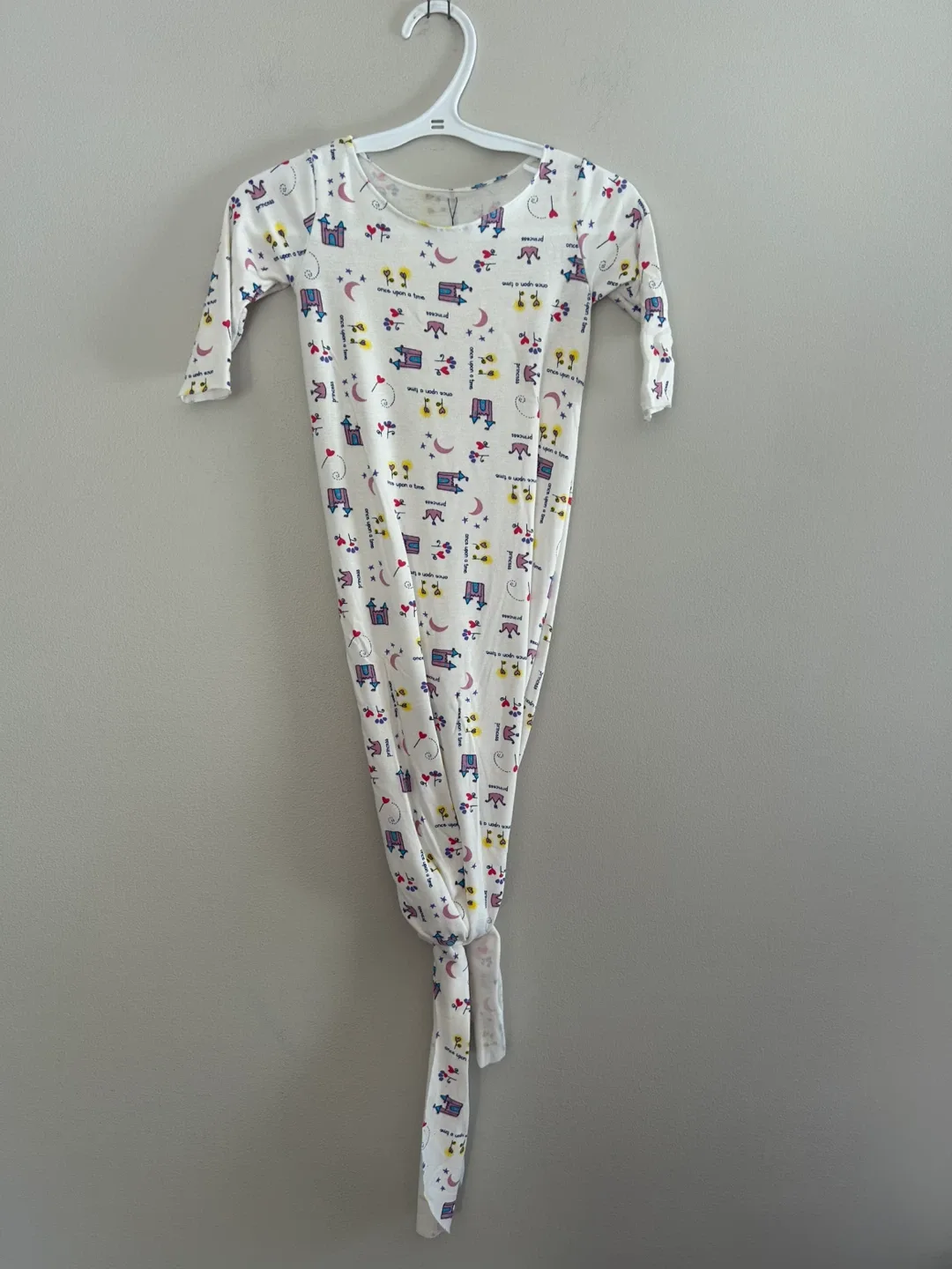 Handmade knit gown image indicator(4)