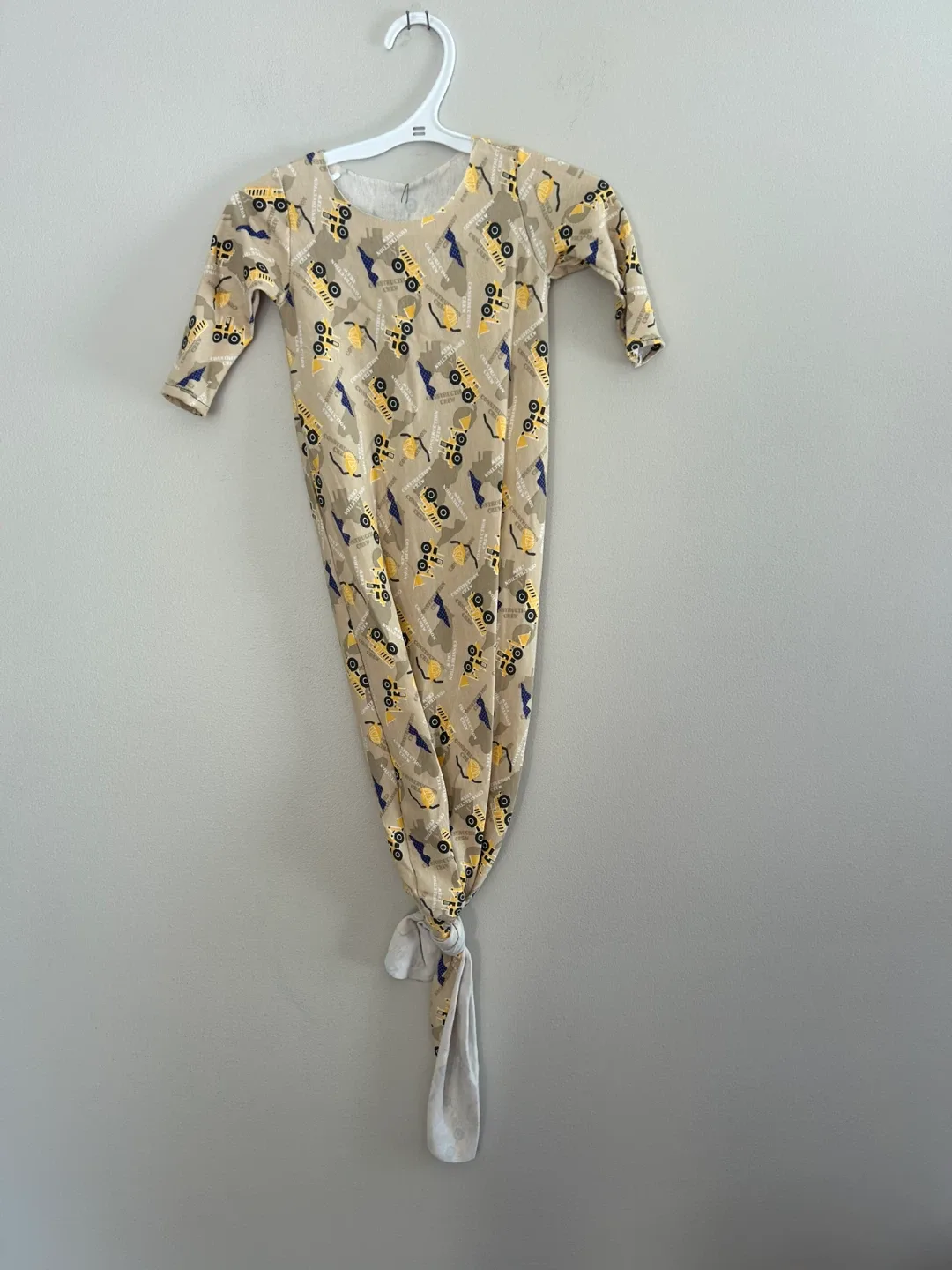 Handmade knit gown image indicator(7)