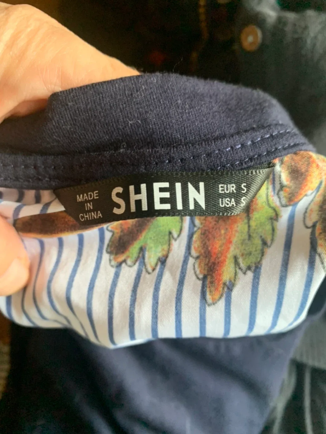 Shein Floral Sleeve Top - Size Small image indicator(4)