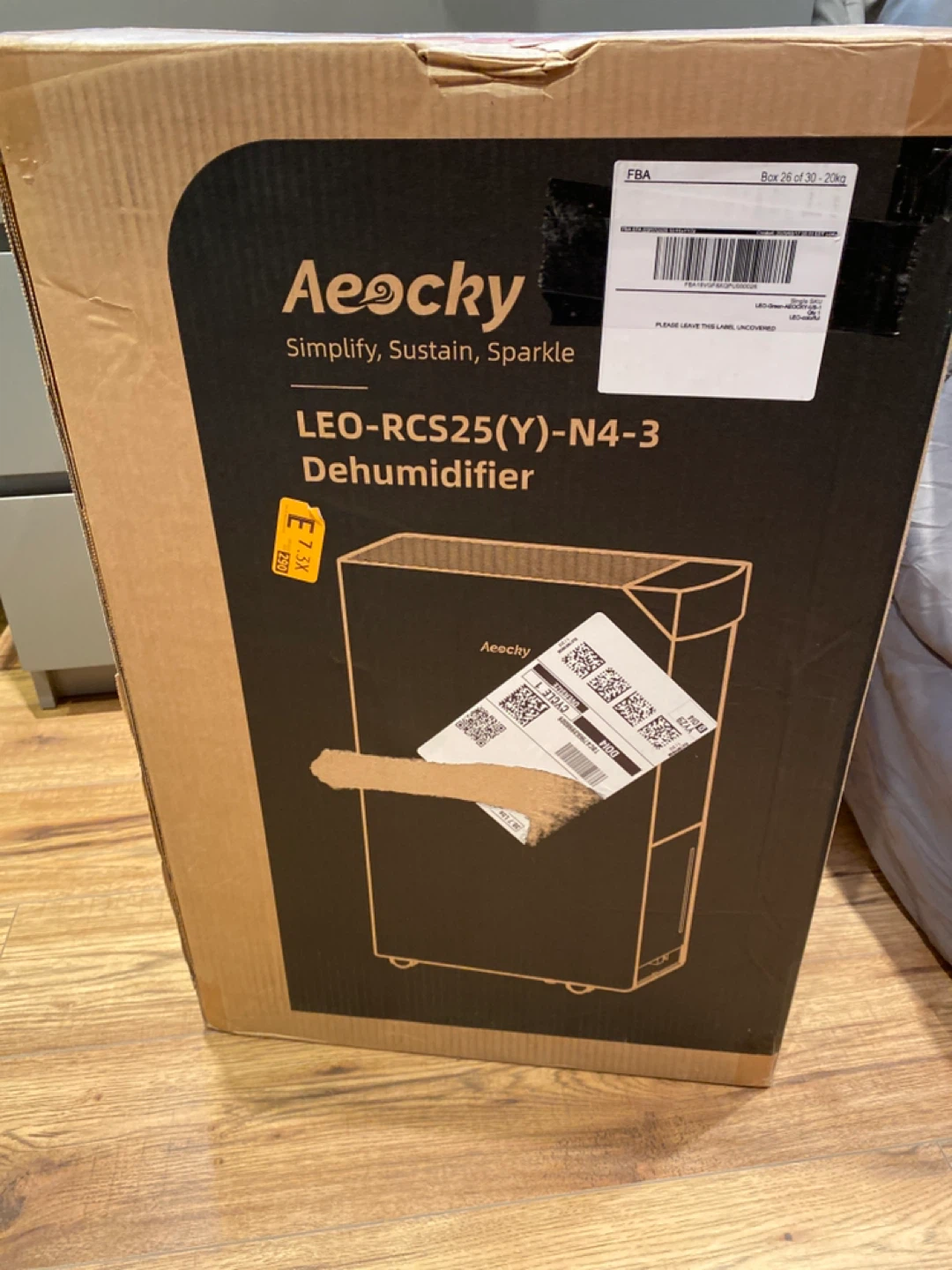 Aeocky LEO-RCS25(Y)-N4-3 Dehumidifier - Like New!
