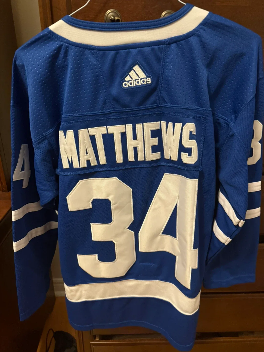 LOT OF 8 ITEMS*** TORONTO MAPLE LEAFS COLLECTION MEMORABILIA image indicator(2)