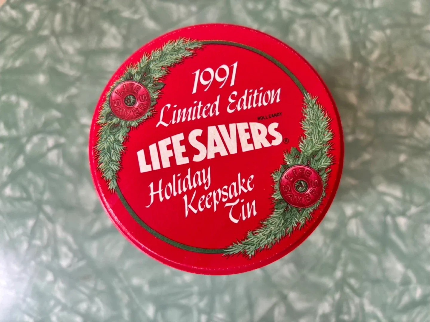 Life Savers 1991 Holiday Keepsake Tin #cleanout image indicator(3)
