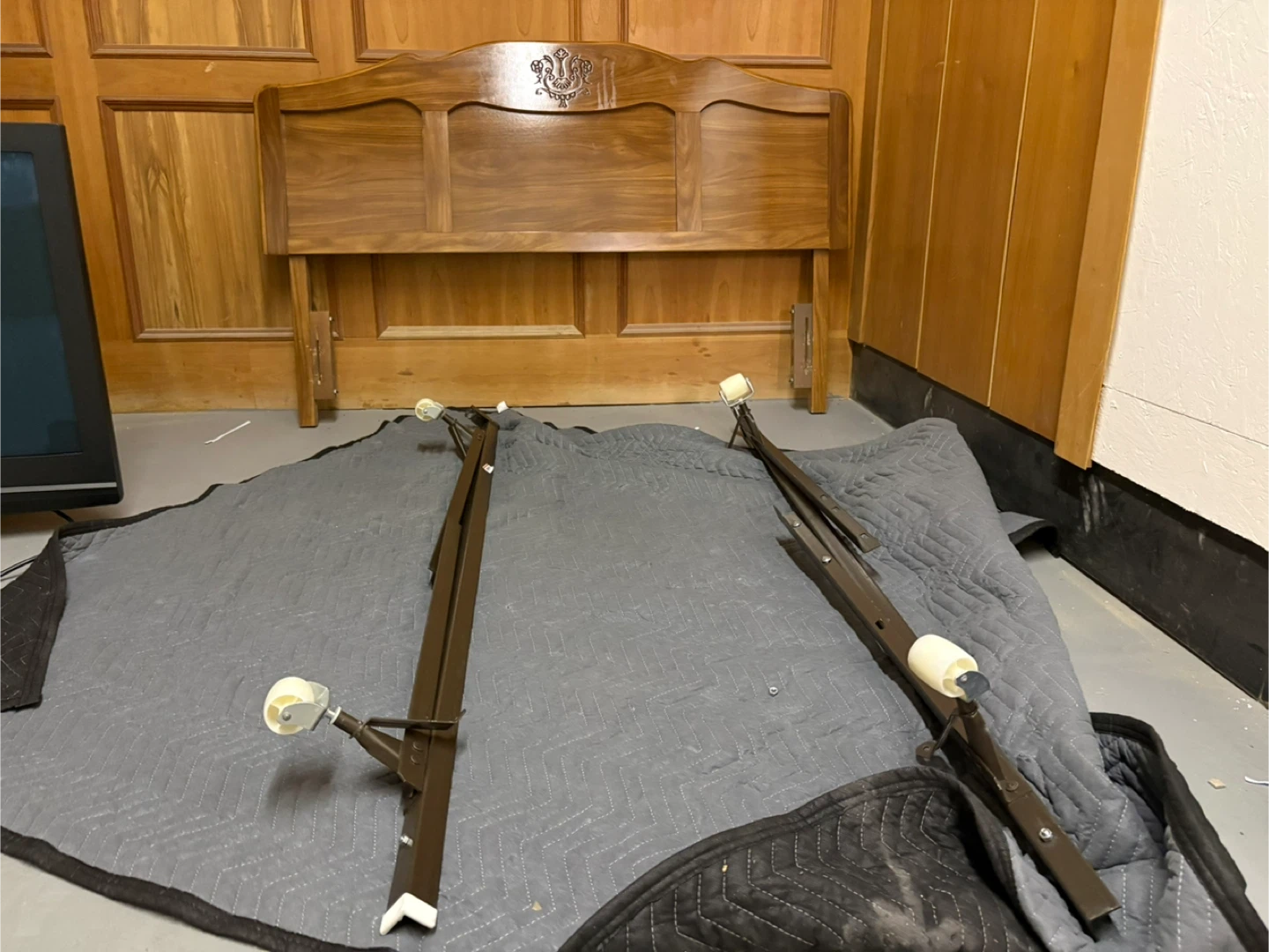 Solid Wooden Headboard & Bed Frame - photo 5