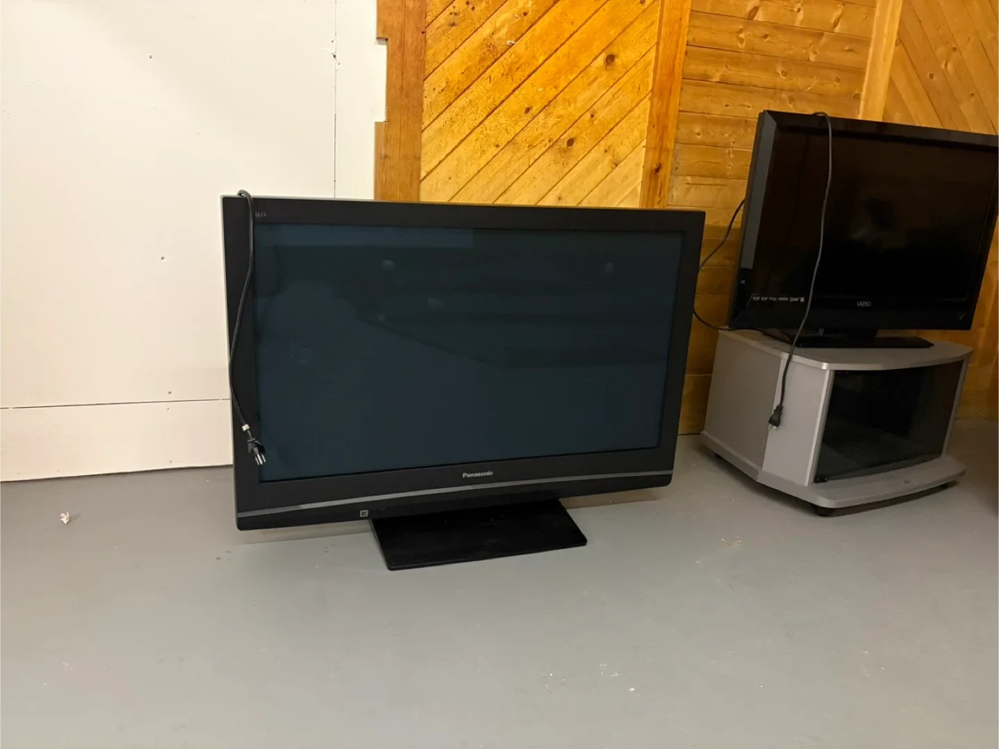Panasonic TV & Vizio TV