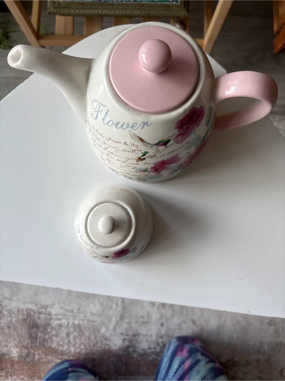#’cleanout’ New Flower Teapot with Hummingbird Design image indicator(2)