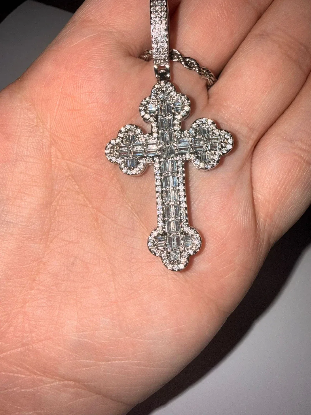 Cross Pendant Necklace pass diamond test