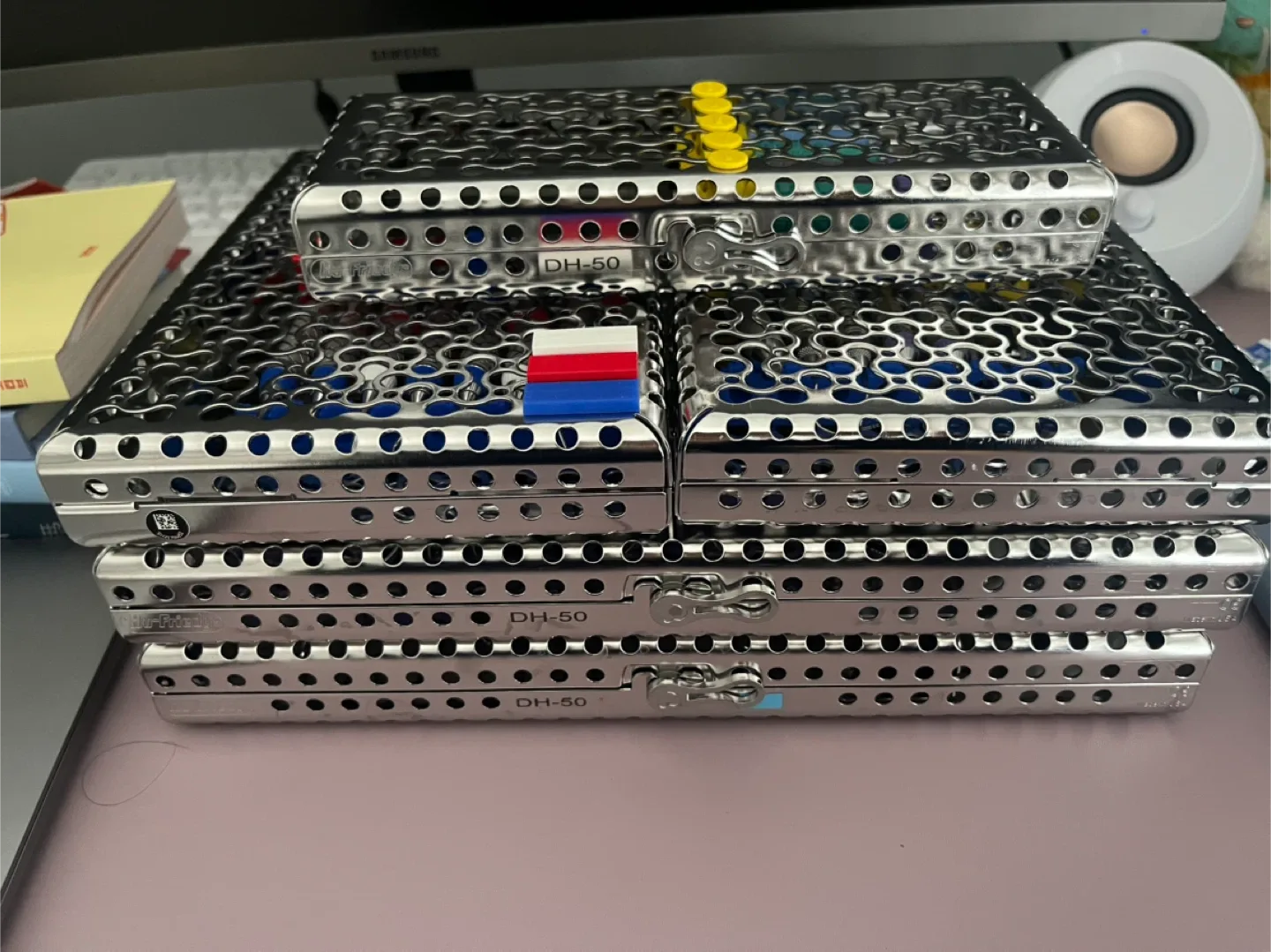 Hu-Friedy Dental Instrument Kit image indicator(6)